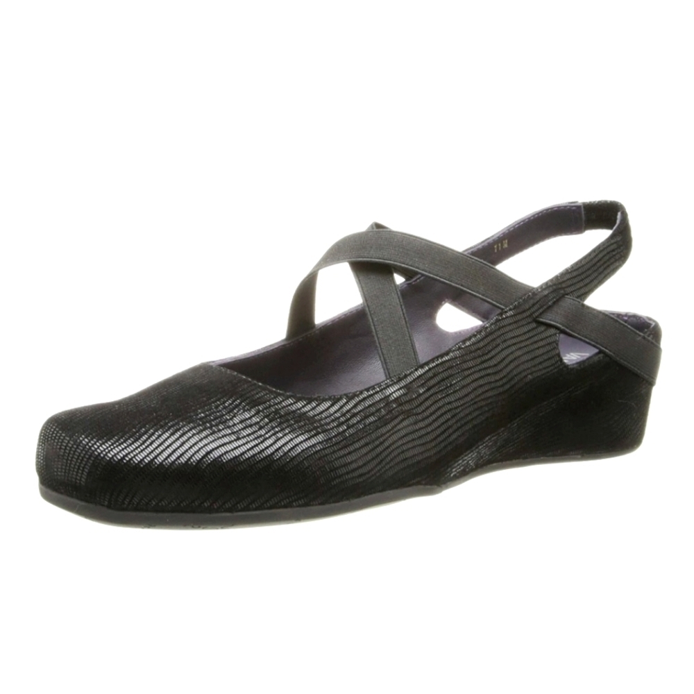 Vaneli Marjory Slingback Loafer. Black Suede. 11m